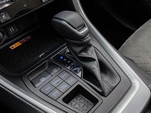 Внедорожник Toyota RAV4 2025 года, 4140000 рублей, Краснодар