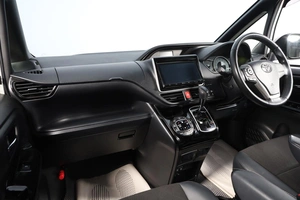 Минивэн Toyota Noah 2019 года, 3099000 рублей, Новосибирск