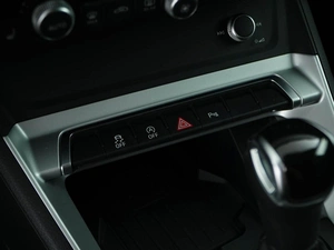 Внедорожник Audi Q3 2019 года, 3749444 рублей, Москва