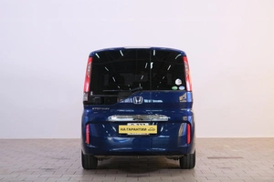 Минивэн Honda Stepwgn 2015 года, 1899000 рублей, Омск
