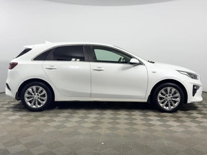 Хетчбэк Kia Ceed 2018 года, 1384100 рублей, Казань