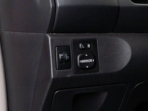 Хетчбэк Toyota Yaris 2007 года, 669000 рублей, Тюмень