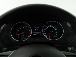 Внедорожник Volkswagen Tiguan 2019 года, 2632444 рублей, Москва