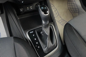 Седан Hyundai Solaris 2017 года, 1359000 рублей, Тюмень