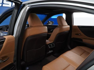 Седан Lexus ES 2020 года, 3770090 рублей, Москва