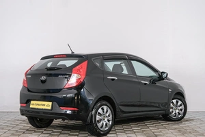 Хетчбэк Hyundai Solaris 2015 года, 999000 рублей, Красноярск