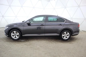 Седан Volkswagen Passat 2017 года, 2049000 рублей, Обнинск