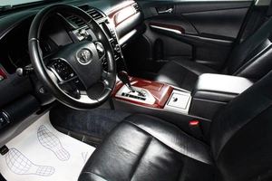 Седан Toyota Camry 2013 года, 1649000 рублей, Сургут