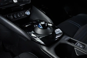 Хетчбэк Nissan Leaf 2018 года, 1890000 рублей, Ульяновск