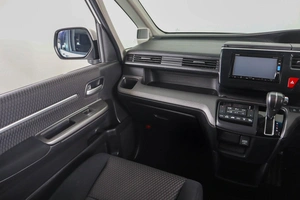 Минивэн Honda Stepwgn Spada 2015 года, 2249000 рублей, Пермь