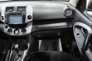 Внедорожник Toyota RAV4 2006 года, 1199000 рублей, Омск