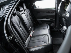 Лифтбек Changan UNI-V 2024 года, 2390000 рублей, Волгоград