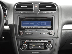 Хетчбэк Volkswagen Golf 2012 года, 973200 рублей, Казань