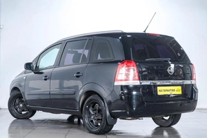 Минивэн Opel Zafira 2013 года, 769000 рублей, Челябинск