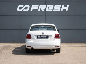 Седан Volkswagen Polo 2016 года, 975000 рублей, Краснодар