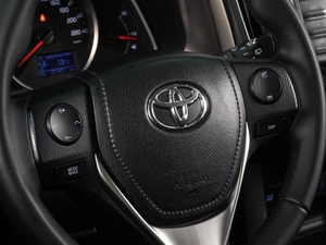 Внедорожник Toyota RAV4 2014 года, 2339000 рублей, Воронеж