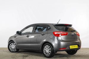 Хетчбэк Kia Rio 2013 года, 699000 рублей, Тюмень