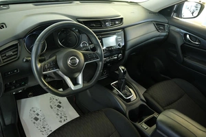 Внедорожник Nissan Rogue 2017 года, 1899000 рублей, Омск