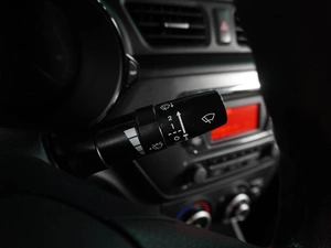 Седан Kia Rio 2013 года, 739000 рублей, Воронеж