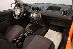Хетчбэк Ford Fiesta 2005 года, 599000 рублей, Челябинск