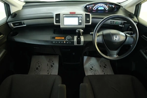 Минивэн Honda Freed 2012 года, 1149000 рублей, Омск