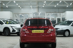 Седан Toyota Corolla 2011 года, 1149000 рублей, Омск