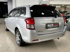 Универсал Toyota Corolla Fielder 2013 года, 897000 рублей, Солонцы