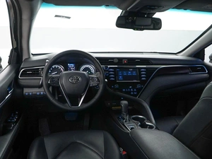 Седан Toyota Camry 2019 года, 2598444 рублей, Москва