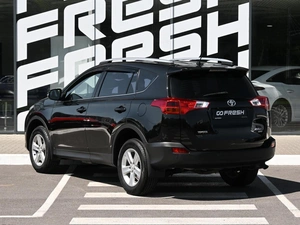 Внедорожник Toyota RAV4 2013 года, 2279000 рублей, Волгоград