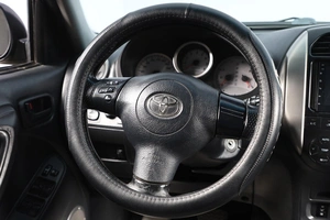 Внедорожник Toyota RAV4 2004 года, 839000 рублей, Новосибирск