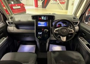 Минивэн Toyota Roomy 2019 года, 1088000 рублей, Красноярск