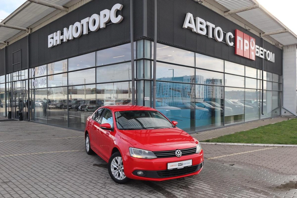 Седан Volkswagen Jetta 2012 года, 1160000 рублей, Мирное