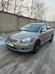 Седан Toyota Avensis 2007 года, 950000 рублей, Канск