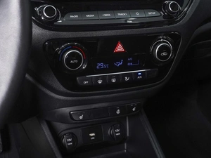 Седан Hyundai Solaris 2021 года, 1999000 рублей, Ростов-на-Дону