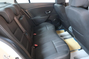 Седан Renault Fluence 2013 года, 789000 рублей, Омск