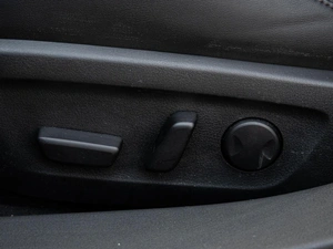 Хетчбэк Mazda 3 2023 года, 3260000 рублей, Краснодар