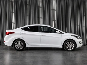 Седан Hyundai Elantra 2014 года, 1129000 рублей, Тюмень