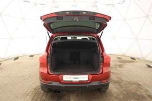 Внедорожник Volkswagen Tiguan 2011 года, 1560000 рублей, Обнинск