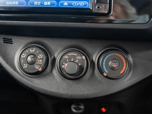 Хетчбэк Toyota Vitz 2017 года, 875000 рублей, Красноярск