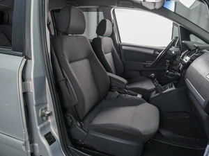Минивэн Opel Zafira 2011 года, 689000 рублей, Сургут