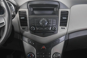 Седан Chevrolet Cruze 2012 года, 799000 рублей, Кемерово