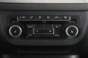 Внедорожник Volkswagen Tiguan 2011 года, 969000 рублей, Пермь