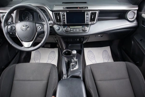 Внедорожник Toyota RAV4 2018 года, 2799000 рублей, Оренбург