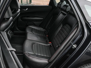 Седан Kia Optima 2017 года, 1939000 рублей, Кирилловка