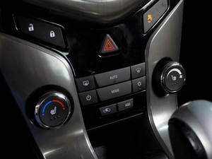 Седан Chevrolet Cruze 2013 года, 799000 рублей, Воронеж