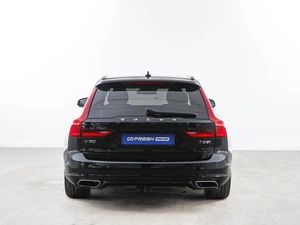 Универсал Volvo V90 2019 года, 3849999 рублей, Москва