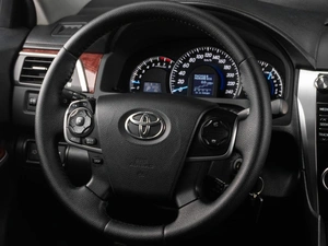 Седан Toyota Camry 2013 года, 1719000 рублей, Тюмень