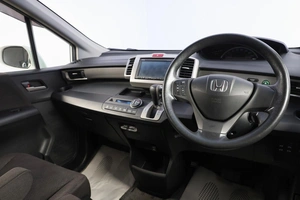 Минивэн Honda Freed 2014 года, 1299000 рублей, Новосибирск
