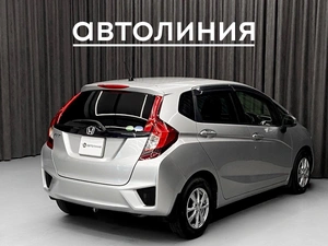 Хетчбэк Honda Fit 2016 года, 920000 рублей, Красноярск
