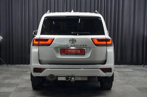 Внедорожник Toyota Land Cruiser 2022 года, 12500000 рублей, Красноярск